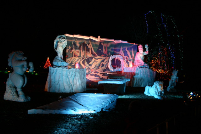 2005/12 December/Trail of Lights/640x480_IMG_4528.JPG